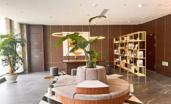 Homeinn Plus Hotel (Zaozhuang Xuecheng High-Speed Railway Station)