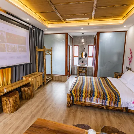 Lugu Lake Longing·Country Courtyard