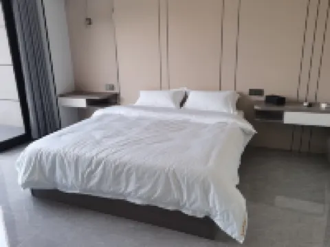 Jishun Hotel
