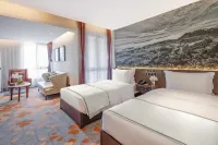 Prolit Hotel (Dazhou Luofu Square Railway Station)