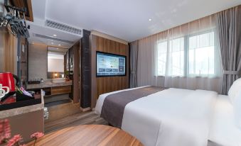 Homeinn Plus Hotel (Zhuhai Gongbei Port)