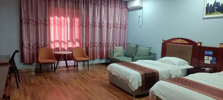Luntai Changshou Express Hotel Hotel di Luntai