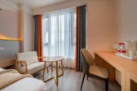 Manper Light Luxury Panorama Hotel (Longxi High-speed Railway Station Longxi No.1 Middle School)