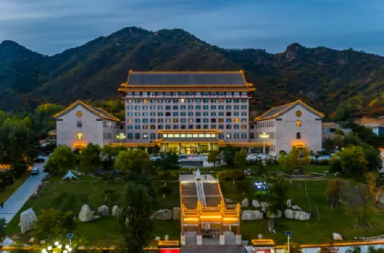 Chengde Jinshuiwan Hot Spring Resort Hotele w: 