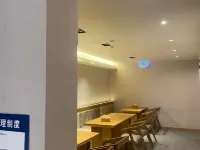 Li Lei B&B Hotel Hotels in Yuechi