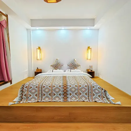 Changyang Shiguang 1990 City B&B