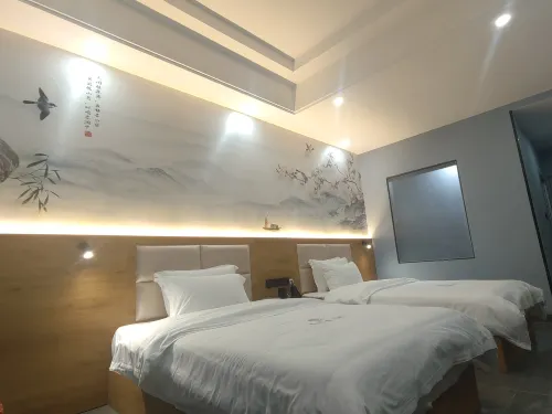 Menglian Yuesu Mangtianlian Hotel