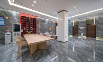 Yining Colorful Flower City Hotel (Liuxing Street Scenic Area)