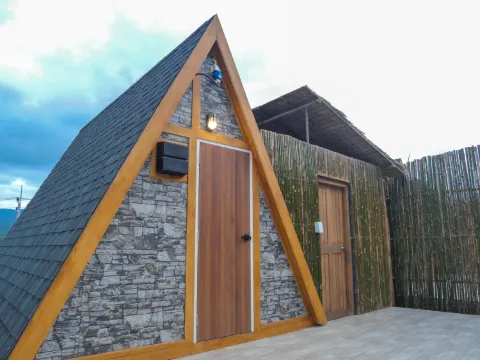 บ้านสามเหลี่ยน พร้อมวิวภูเขา