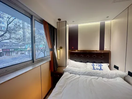 Huayi Boutique Hotel (Beijing Railway Station Tongren Hospital)
