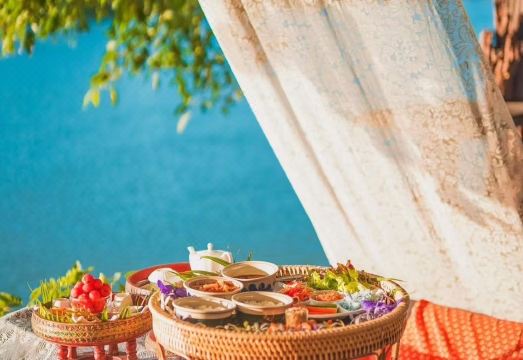 더 앤티크 리버사이드 리조트