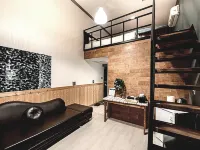 Hotel Hue Loft Hotels near Muuido