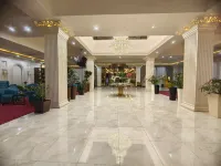 Aura Hotel タシケントのホテル