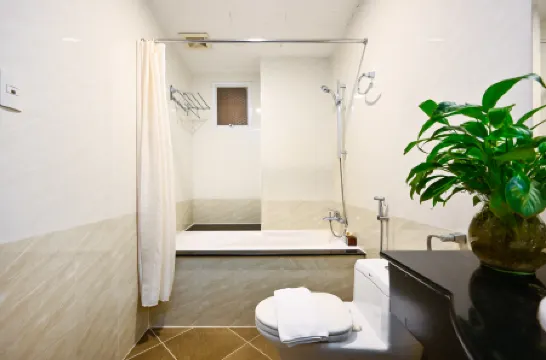 Nicecy Hotel - Bui Thi Xuan Street