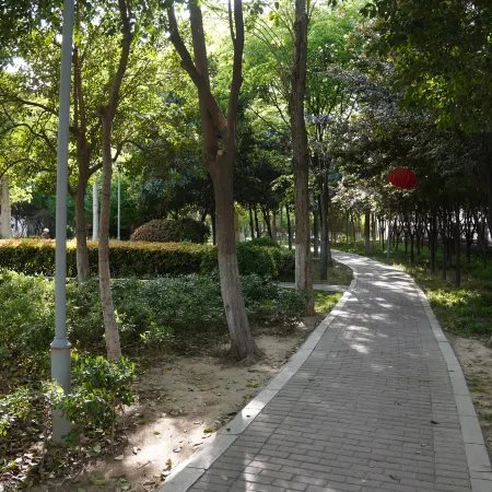 Aishang Dynasty Hotel (Shangqiu High-speed Railway Station Branch)