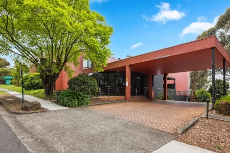 Quality Hotel Manor Отели рядом с достопримечательностью «оз. Рингвуд»