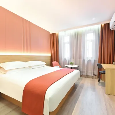 Pod Inn Collection Hotel (Beijing Chaoyang High-Speed Railway Station Shilibao Metro Station Store) Hotels near Qingnianlu Station