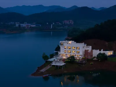 VOLVER RESORT