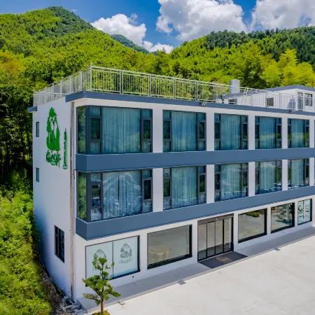 Linqin Xuan Homestay (Fish scale Dam Store)