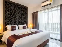 Lani Chiang Mai Hotel Hotels near Pa Tan