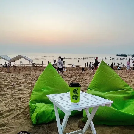 Qitong Seaview No.1 Apartment (Huoju 8th Street)