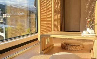 Yuexi Midu Light Luxury Hotel