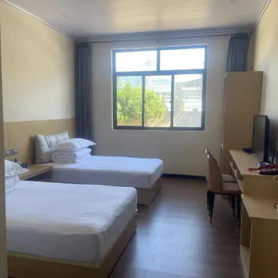Tianshui Maiji District District Artists‘ home Hotels near Immortal Cliff
