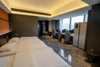 Dika Esports Hotel (Tianzhong Global Harbor Branch, Zhumadian)