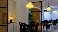 โรงแรมรีสอร์ทผู่เจียน - ที่มีบาร์