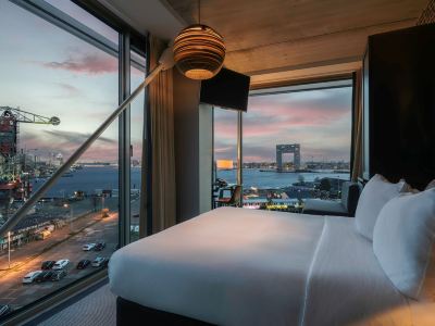 DoubleTree by Hilton Amsterdam – Ndsm Wharf