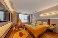 Huijianshang Hotel (Wuhu High-Speed Railway Station Zhongyu Yijiangnan Strolling Street)