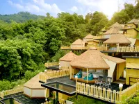 Beyond Skywalk Nangshi Hotels in Takua Thung