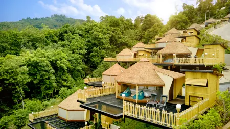 Beyond Skywalk Nangshi