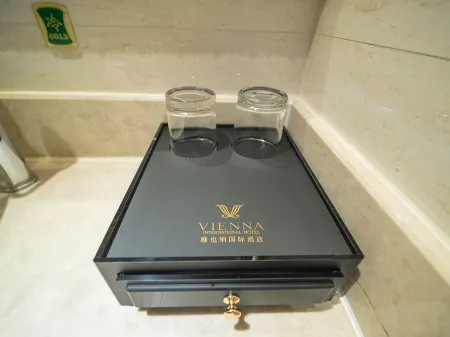 Vienna Hotel (Liaocheng University) Отели рядом с достопримечательностью «Jiangdi Amusement Park»