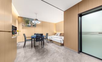 Pingguo Hotel (Beige Xiaohe Industrial Area)