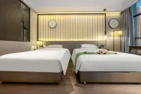 Moshang Light House Hotel (Zhengzhou South China City Longhu Jinyicheng Shopping Center)