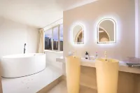 Shiguang Homestay (Shenyang North Railway Station) - balcony