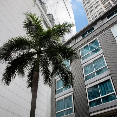 Nantra Sukhumvit 39 Отели рядом с достопримечательностью «Ваттана»