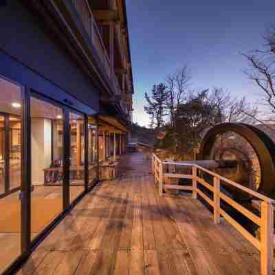 強羅花扇 円かの杜 Hotel Exterior