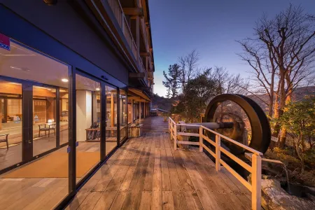 Gora Hanaougi Madoka No Mori Отели рядом с достопримечательностью «Hakone-en Aquarium»