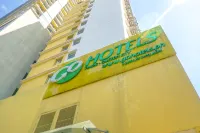 Go Hotels Timog Hotels near Eastwood Central Plaza