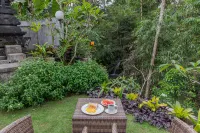 Campuhan Guesthouse Hotels near Dagang Laklak