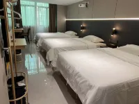 BOMANYINGSHIHOTEL. فنادق في لونغ يان