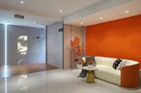 BOMANYINGSHIHOTEL. فنادق في لونغ يان