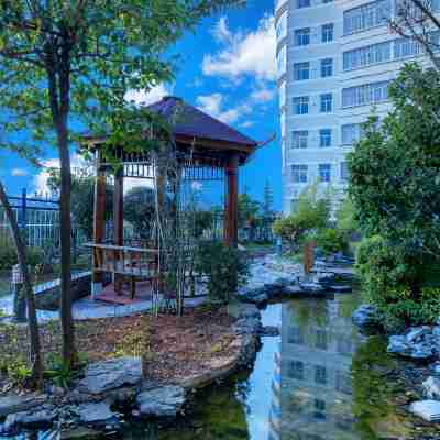 曲靖晟世仟和酒店（麒麟區翠峯路店） Hotel Exterior