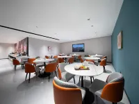 R ROYALSS HOTEL Hotel (Emei High-speed Railway Station Dafo Temple Tourist Area Branch) - bar