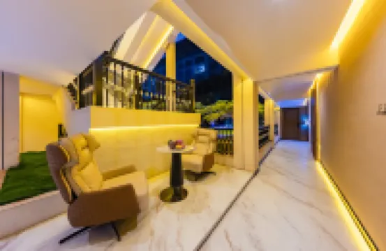 T12 Fuju Leisure Resort Hotel (Xingguang Night Market Branch, Jinghong Gaozhuang, Xishuangbanna)