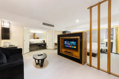 Kaoyu Hotel (Chongqing Guanyinqiao Pedestrian Street)