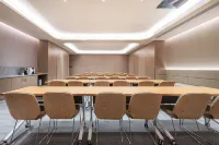 Ji Hotel (Yangquan Binhe Xintiandi Shopping Plaza Branch) - Business