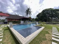 Bluewaves Hostel & Villa Panagsama by Hiverooms - Pools